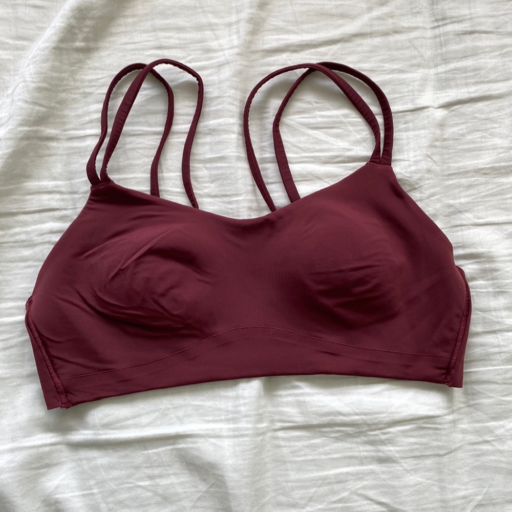 Lululemon sports bra